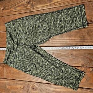 Women's High-Performance Capris - Waterleaf Girl - Size L